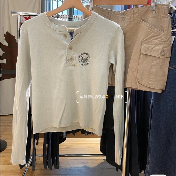 Brandy Melville NYC store exclusive button neck long sleeve top - Picture 1 of 4